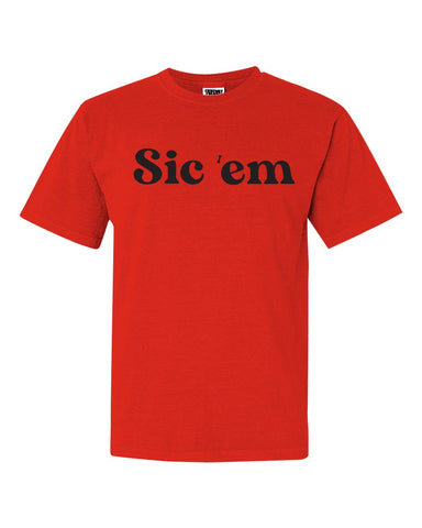 Comfort Colors Sic 'em Tee-Red
