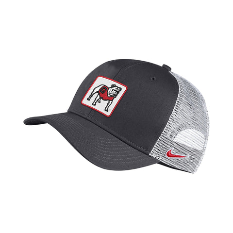UGA Nike Standing Dog Trucker Hat